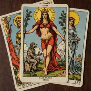 Combinação das cartas A Força e O Hierofante na vida espiritual