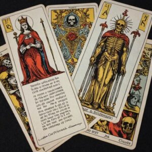 Combinação das cartas A Morte e O Carro sobre decisões difíceis